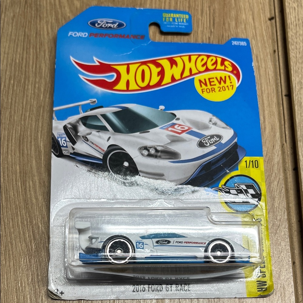 Hot Wheels 2016 Ford GT Race Car - White and Blue